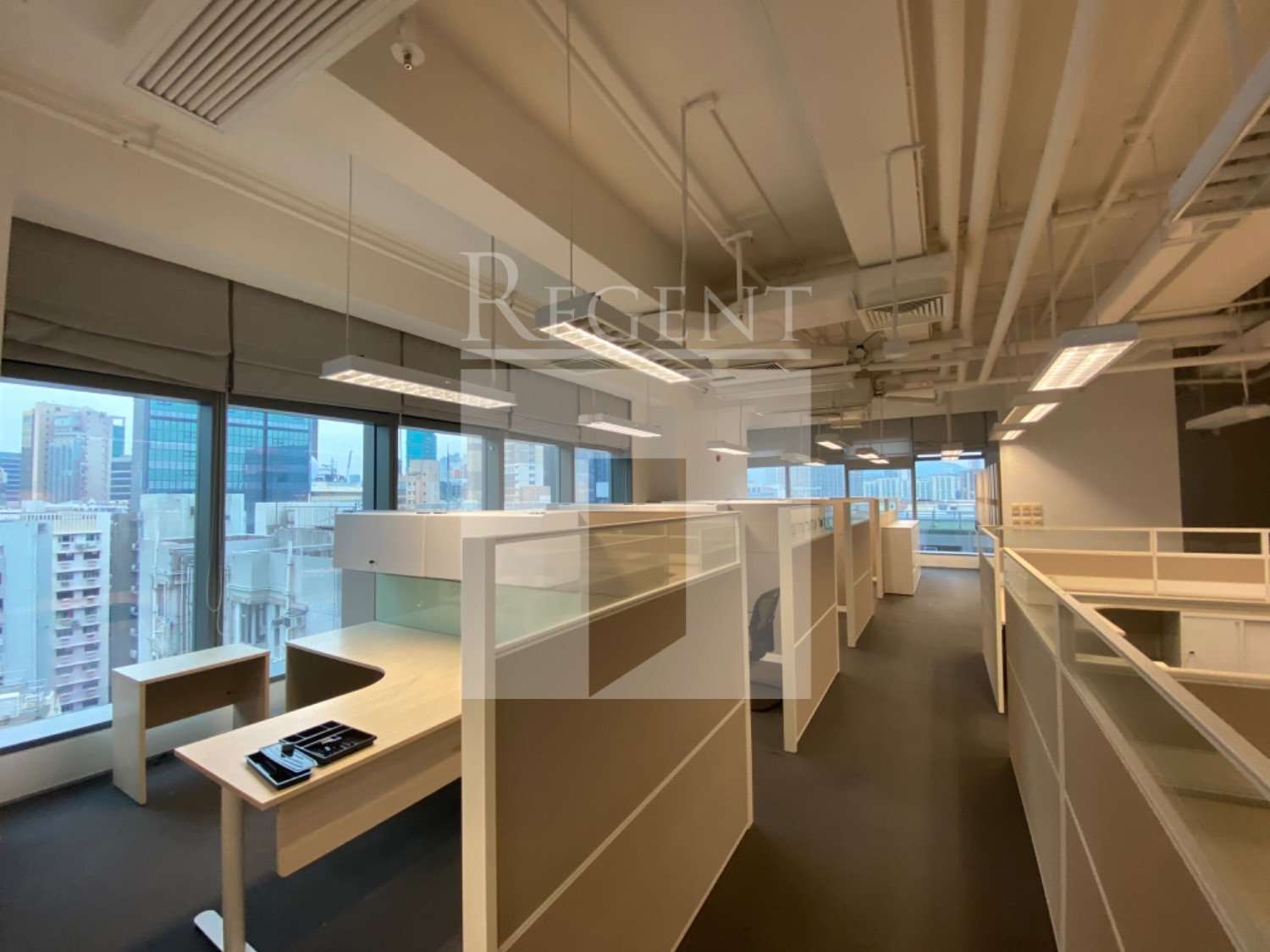 8 OBSERVATORY ROAD (天文台道8號)